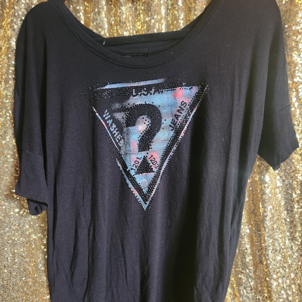 Oversized small Guess tshirt